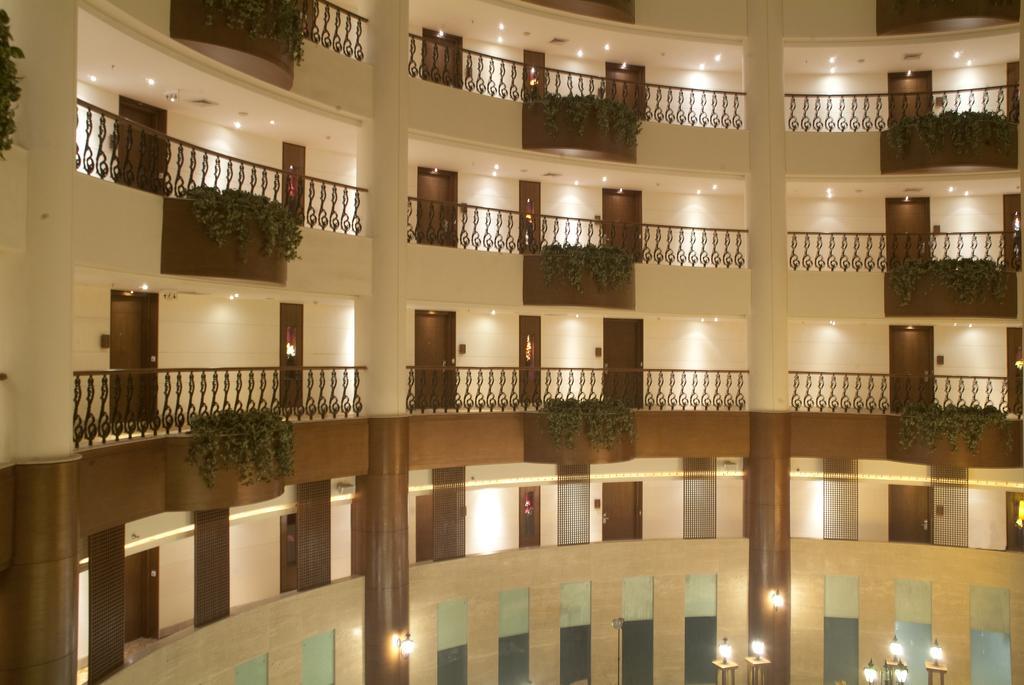 Savoy Suites Greater Noida Ngoại thất bức ảnh
