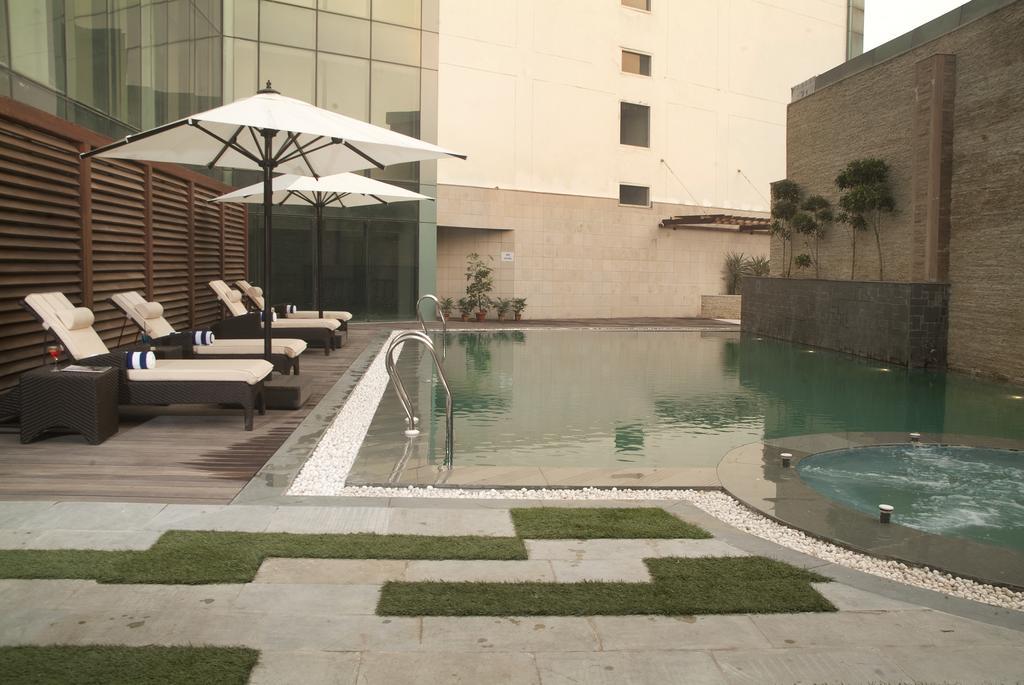 Savoy Suites Greater Noida Ngoại thất bức ảnh
