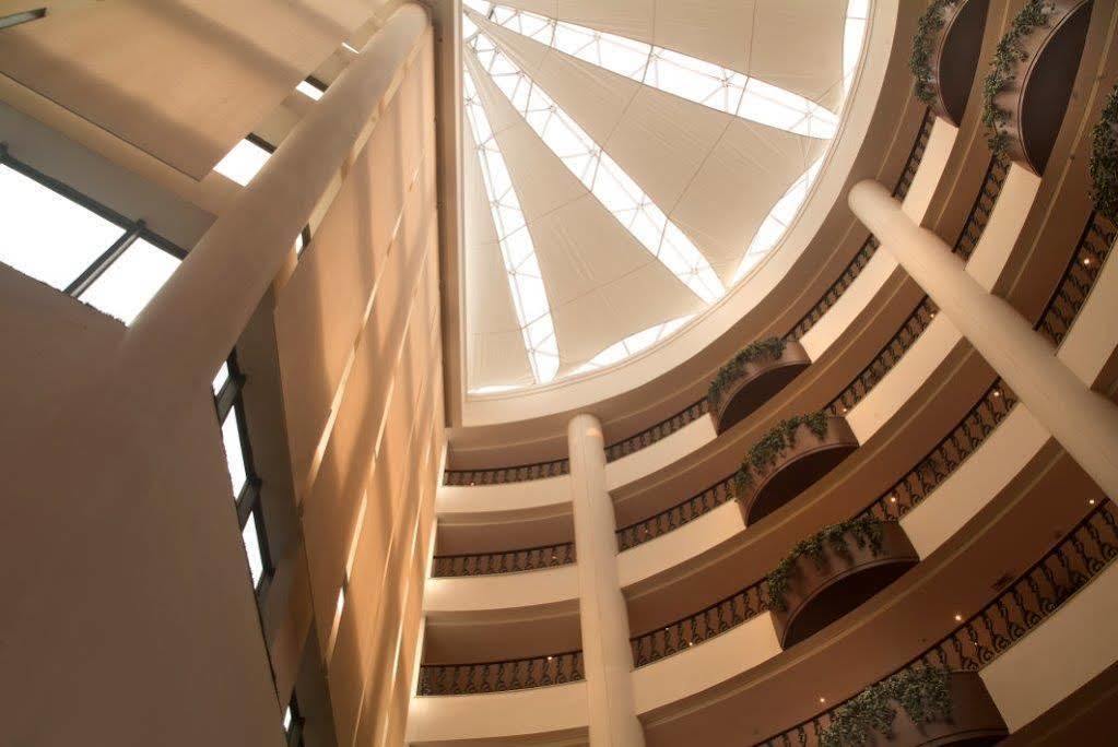 Savoy Suites Greater Noida Ngoại thất bức ảnh