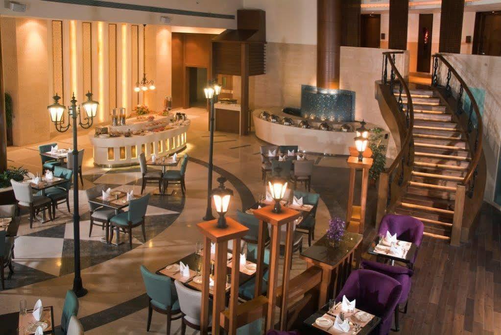 Savoy Suites Greater Noida Ngoại thất bức ảnh